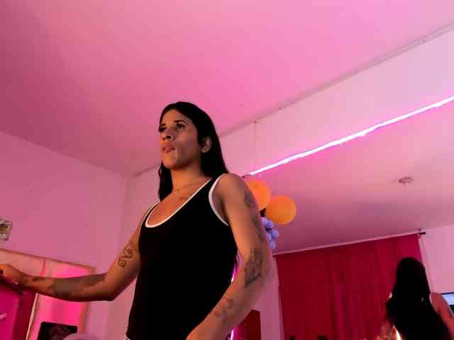 Nikollhot2026 Sex Cam Show