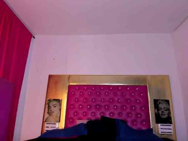 Nikollhot2026 Sex Cam Show