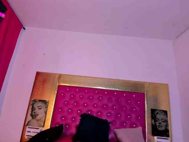 Nikollhot2026 Sex Cam Show