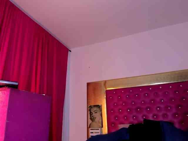 Nikollhot2026 Sex Cam Show
