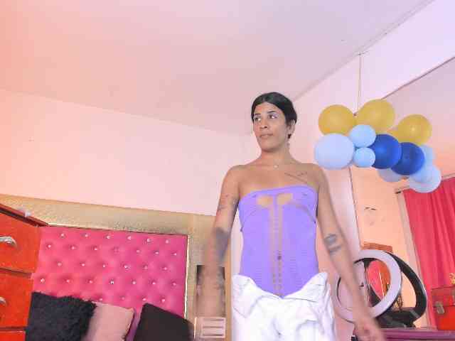 Nikollhot2026 Sex Cam Show
