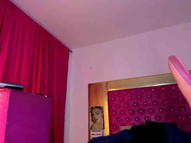 Nikollhot2026 Sex Cam Show