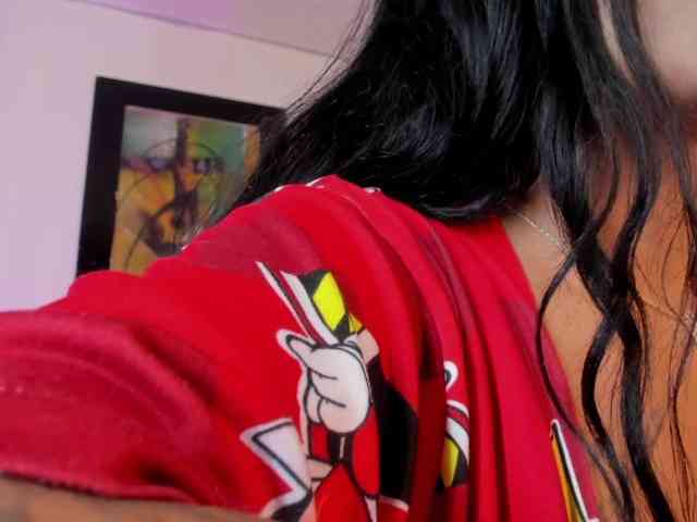 Nikollhot2026 Live Webcam on BongaCams