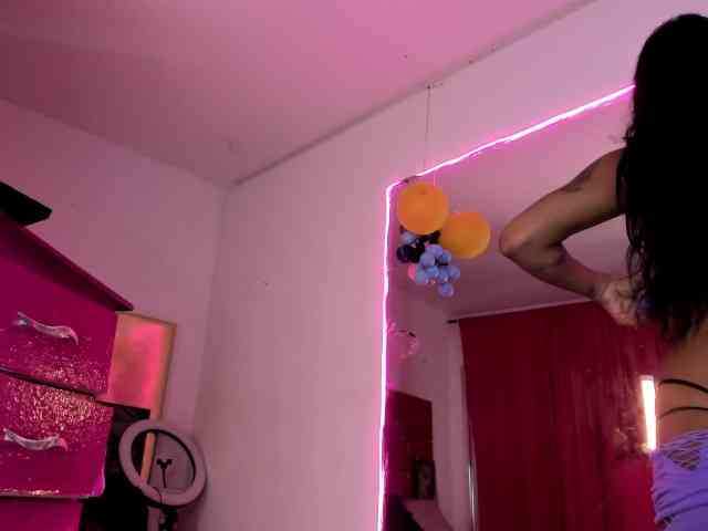 Nikollhot2026 Sex Cam Show