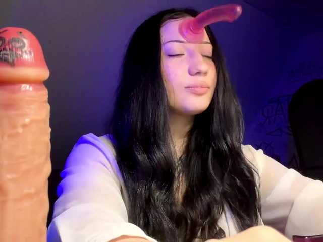 KRASOTKALIYAA live cam on BongaCams