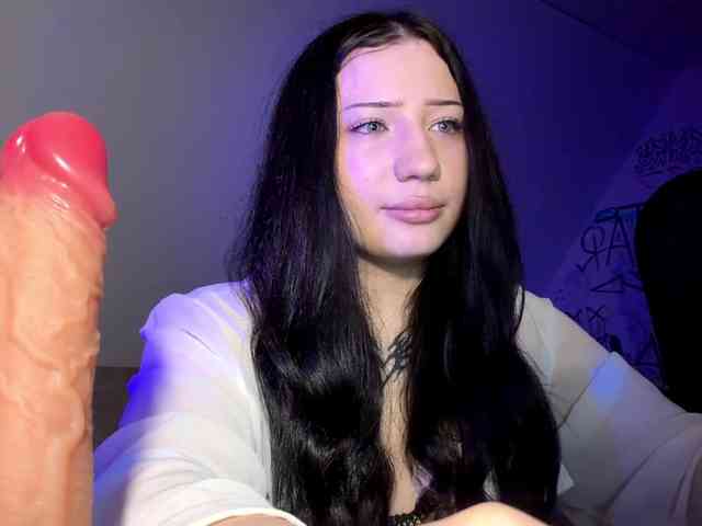 KRASOTKALIYAA webcam