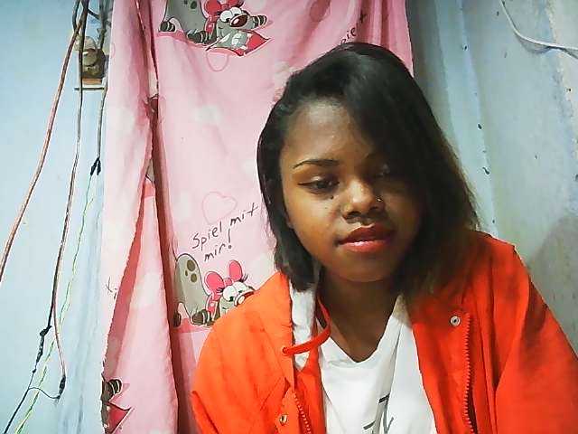 Erica01 live cam on BongaCams
