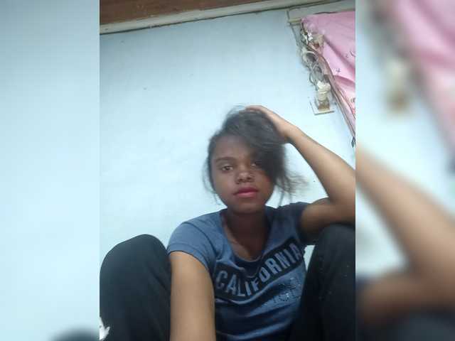 Erica01 live cam on BongaCams