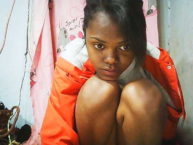 Erica01 live cam on BongaCams