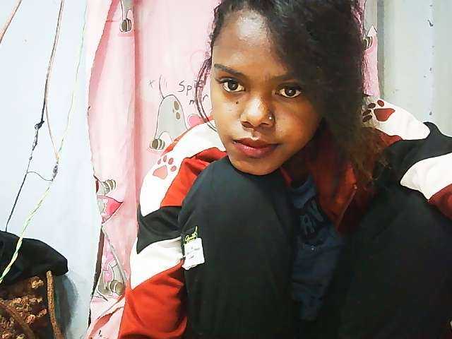 Erica01 live cam on BongaCams