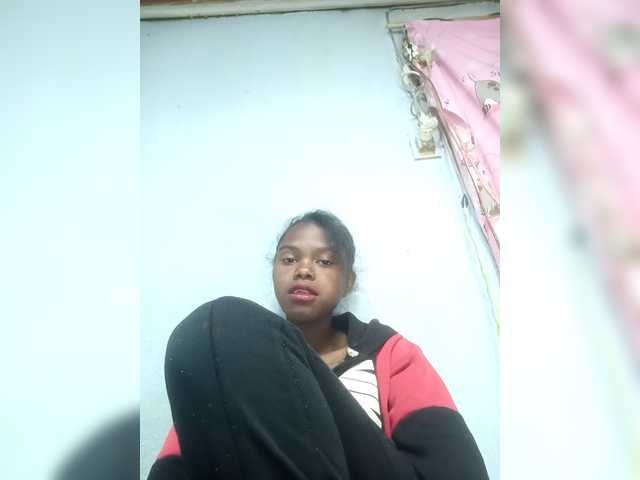 Erica01 live cam on BongaCams