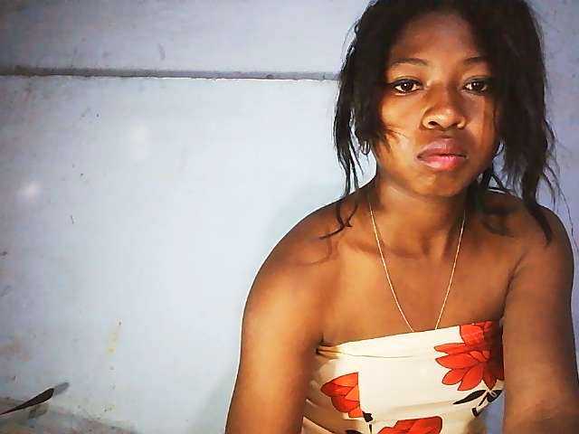 Erica01 live cam on BongaCams