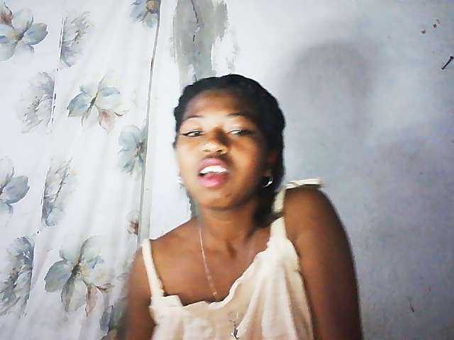 Erica01 live cam on BongaCams