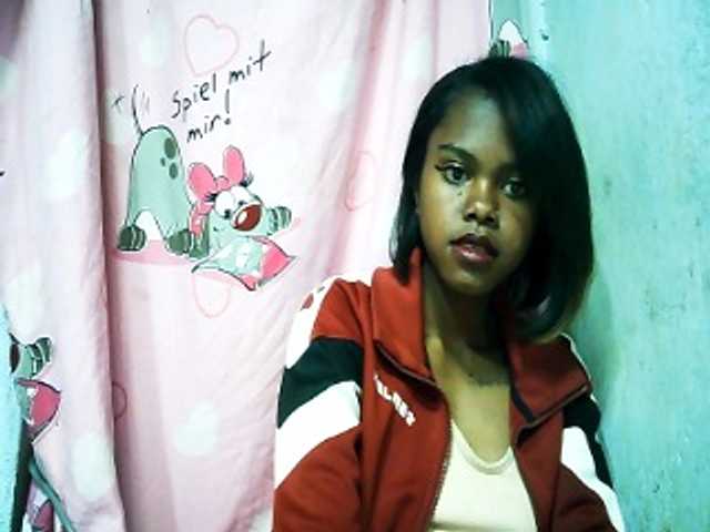 Erica01 live cam on BongaCams