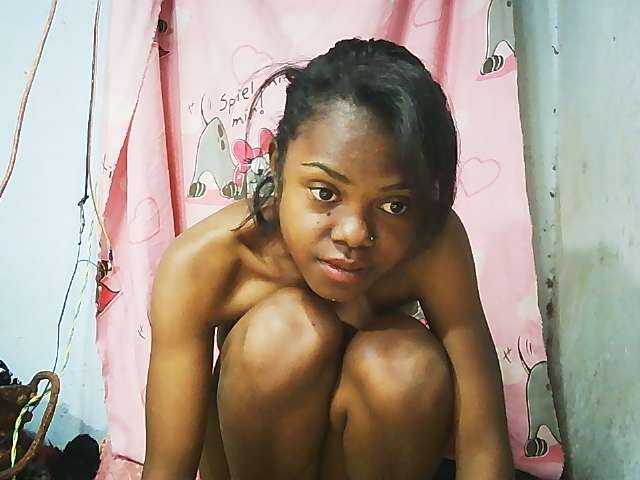 Erica01 live cam on BongaCams