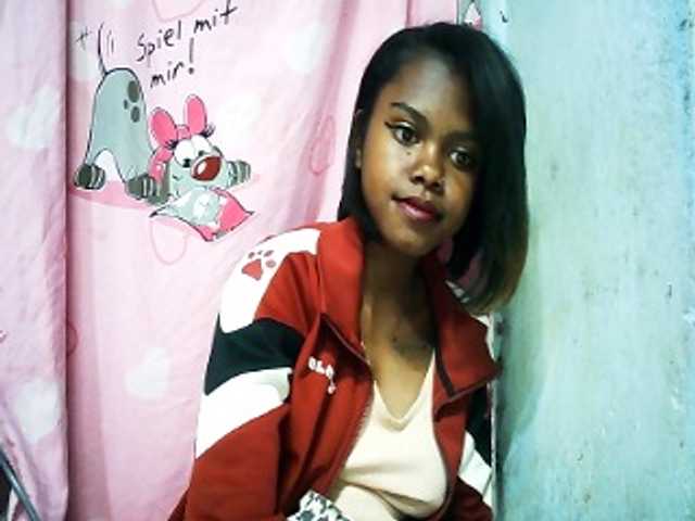 Erica01 live cam on BongaCams