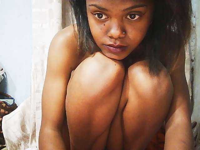 Erica01 live cam on BongaCams