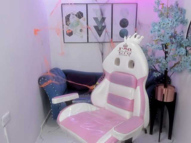 Rebecca-turner live cam on BongaCams