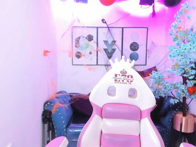 Rebecca-turner live cam on BongaCams