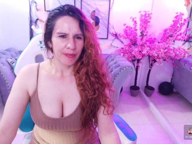 Rebecca-turner live cam on BongaCams