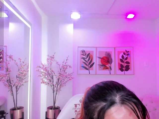 le modèle Rebecca-turner est en webcam porno dans un show sur le site bongacams, il possède les tags suivants: Latino/Hispanic,Redhead,Trimmed