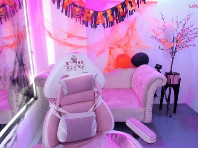 Rebecca-turner live cam on BongaCams