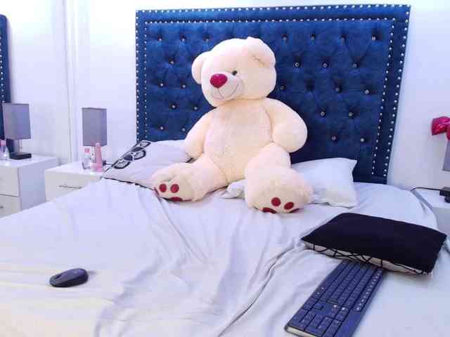 Rebecca-turner webcam
