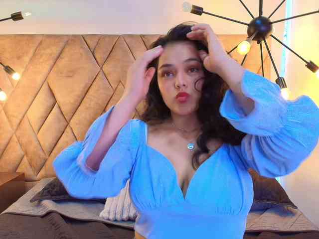 EsmeMiller webcam