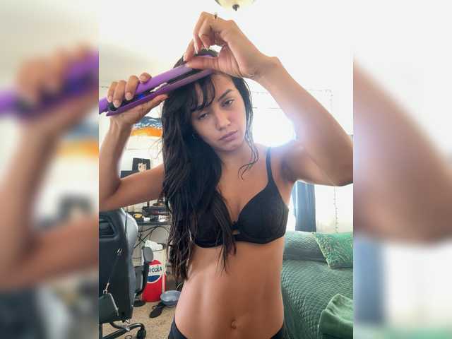 Kittybangbang live cam on BongaCams