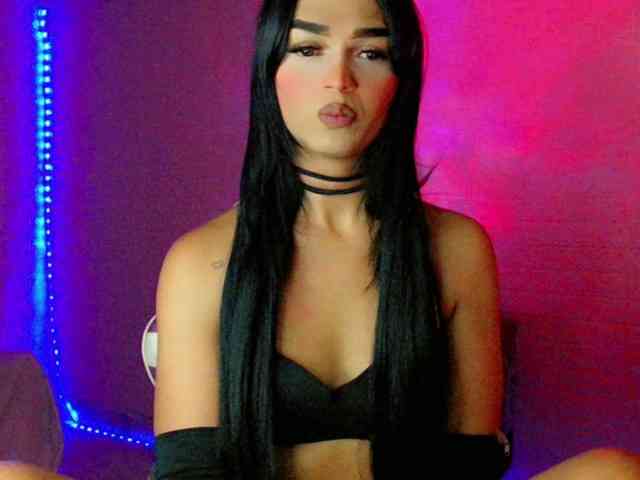 Mszoe-Hans Live Webcam on BongaCams