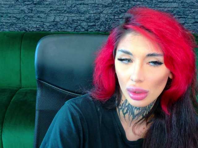 CassyFoxyy live cam on BongaCams