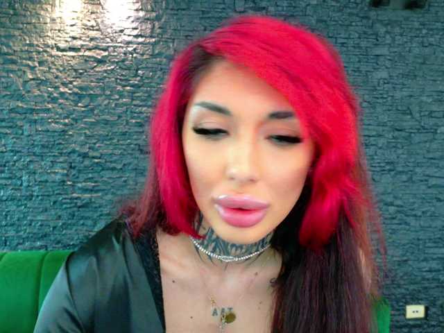 CassyFoxyy live cam on BongaCams