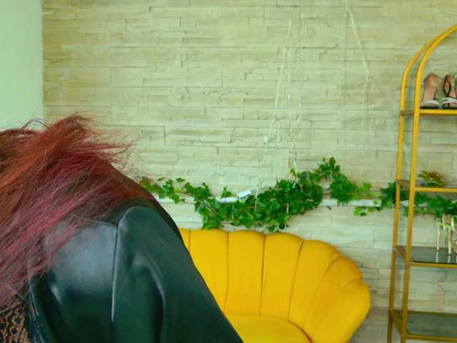 CassyFoxyy live cam on BongaCams