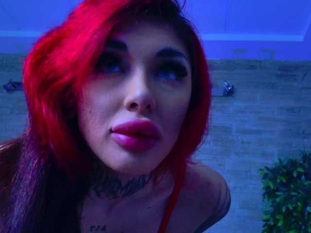 CassyFoxyy live webcam show