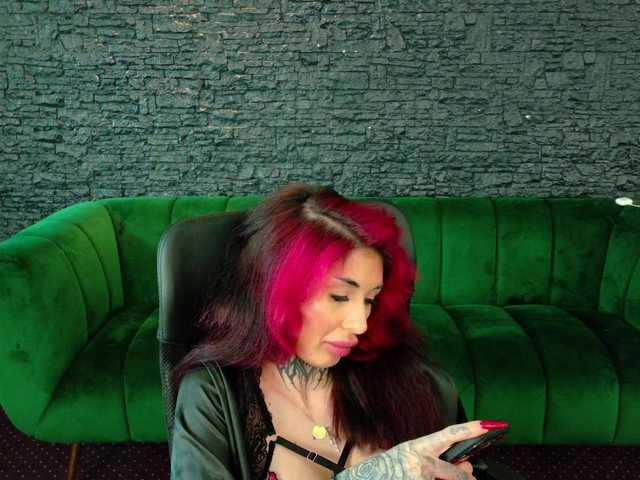 CassyFoxyy live cam on BongaCams