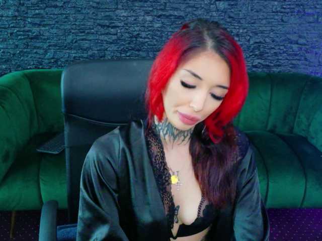 CassyFoxyy live cam on BongaCams