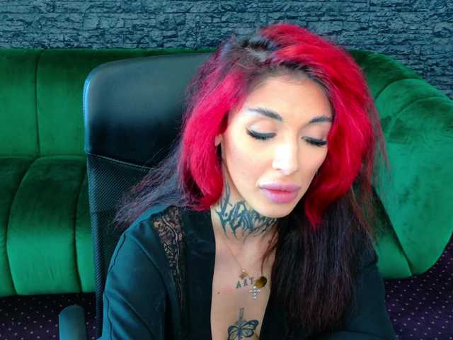 CassyFoxyy live webcam show