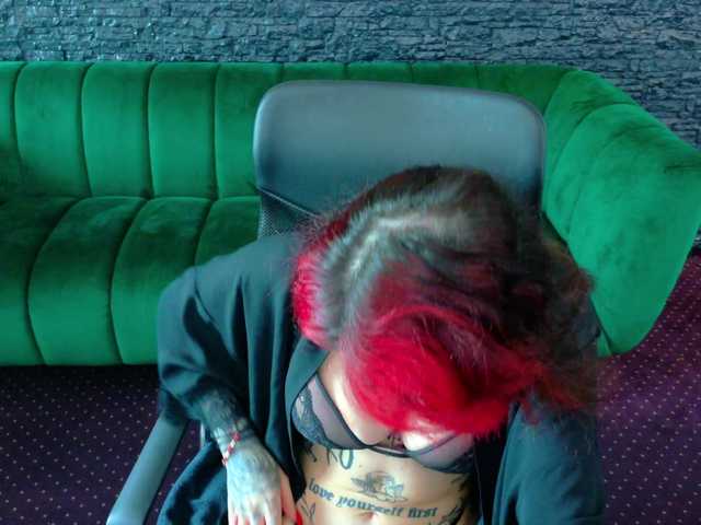 CassyFoxyy live webcam show