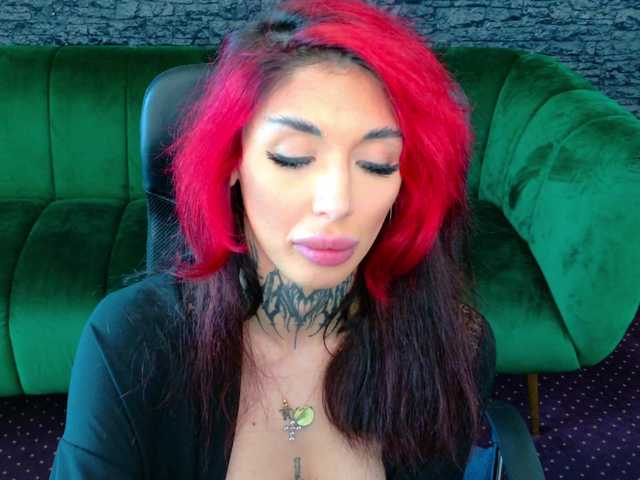 CassyFoxyy live webcam show