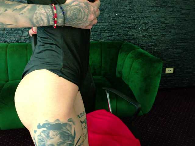 CassyFoxyy live cam on BongaCams