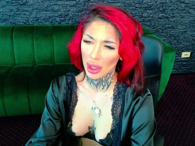 CassyFoxyy live cam on BongaCams