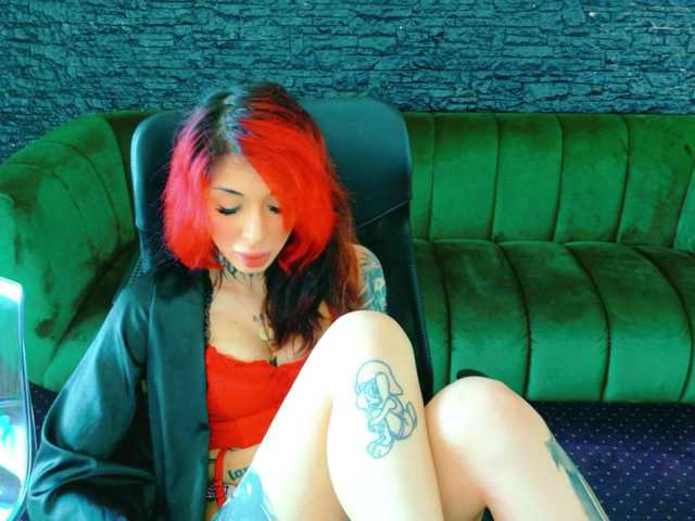 CassyFoxyy live cam on BongaCams