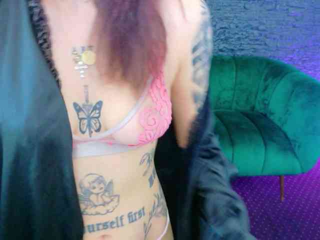 CassyFoxyy webcam