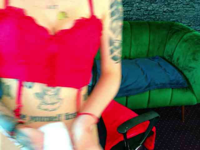 Model: CassyFoxyy