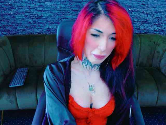 cassyfoxyy's live room