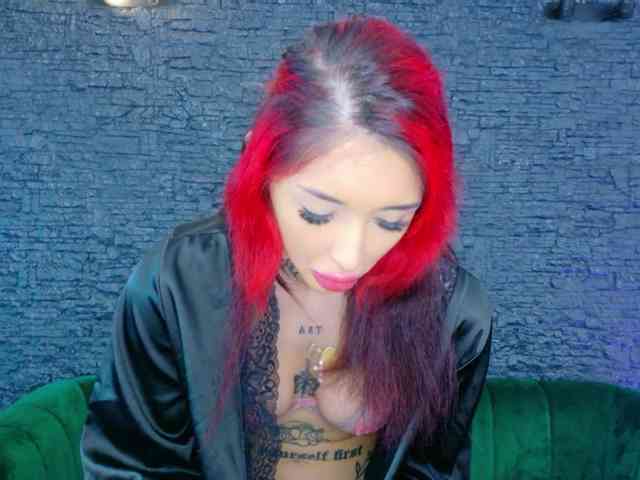 CassyFoxyy - Girl 