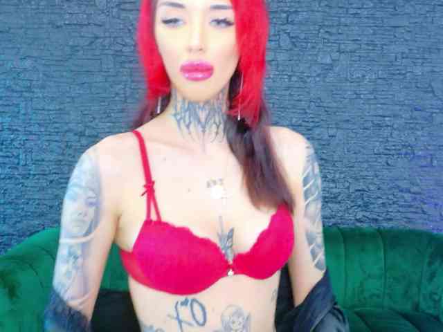 chat on line CassyFoxyy