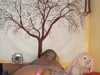 COUGAR-AND-CUB Porn Show