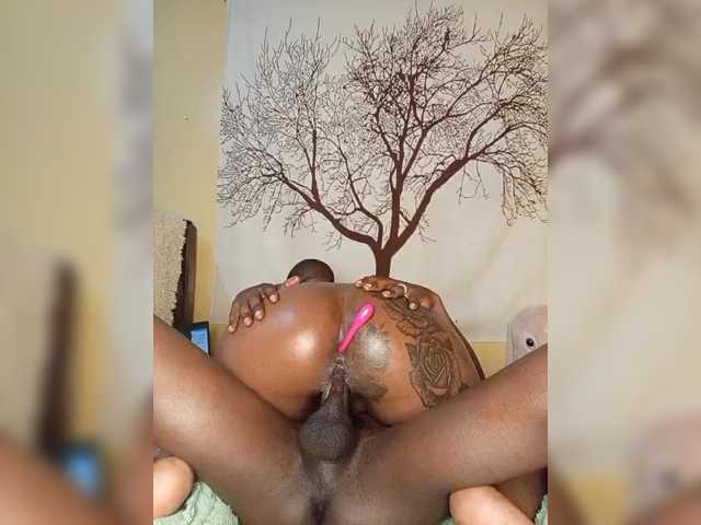COUGAR-AND-CUB
