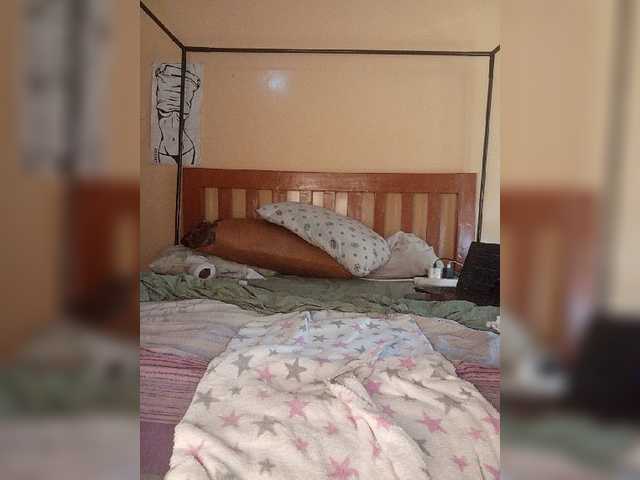 COUGAR-AND-CUB live cam on BongaCams